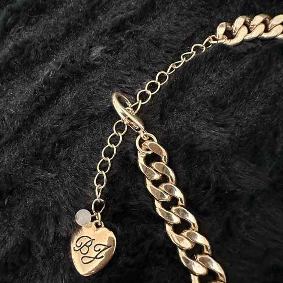 NWOT! Betsey Johnson | Flower Drama Bib Necklace - Picture 7 of 12